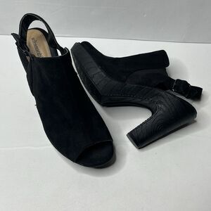Solesenseability Black Faux Suede Open Toe Platform Heels Women’s Size 9 M